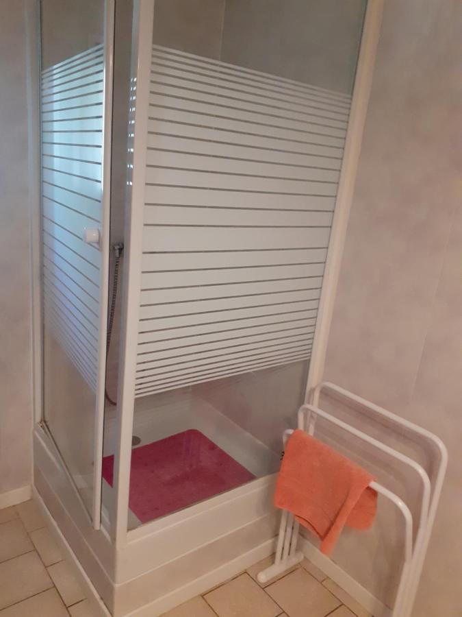 Maison D'Hotes La Douloire แปร์นส์-เลส์-ฟงแตนส์ ภายนอก รูปภาพ