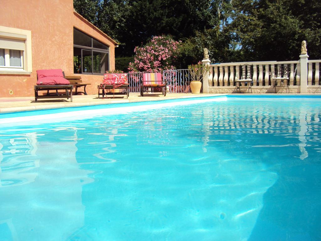 Maison D'Hotes La Douloire แปร์นส์-เลส์-ฟงแตนส์ ภายนอก รูปภาพ